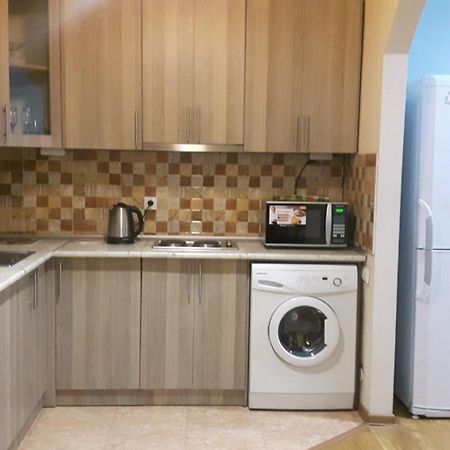 Apartment On Aleksandr Pushkin Street Tbilisi Quarto foto