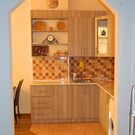 Apartment On Aleksandr Pushkin Street Tbilisi Exterior foto