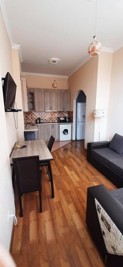 Apartment On Aleksandr Pushkin Street Tbilisi Exterior foto